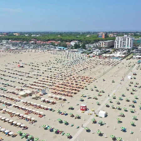 Lido Degli Estensi 2 Appartamento *